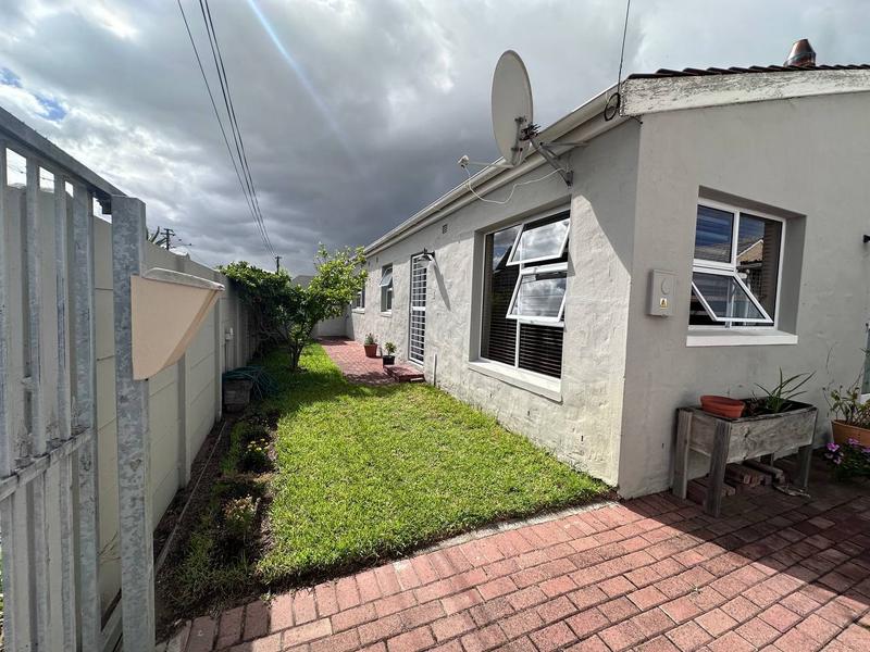3 Bedroom Property for Sale in Belgravia Western Cape